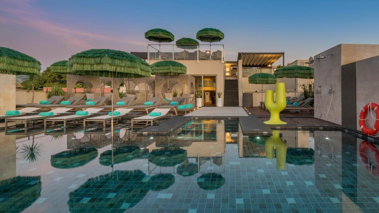 ホテル エリョレンク パルク デ ラ マル パルマ・デ・マリョルカ エクステリア 写真 The pool at the hotel