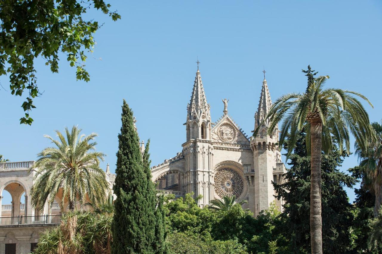 ホテル エリョレンク パルク デ ラ マル パルマ・デ・マリョルカ エクステリア 写真 The cathedral of Palma