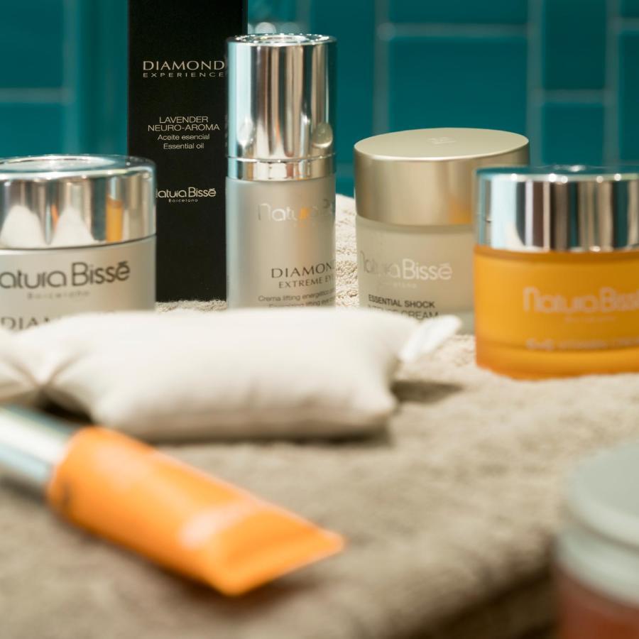 ホテル エリョレンク パルク デ ラ マル パルマ・デ・マリョルカ エクステリア 写真 Skincare products
